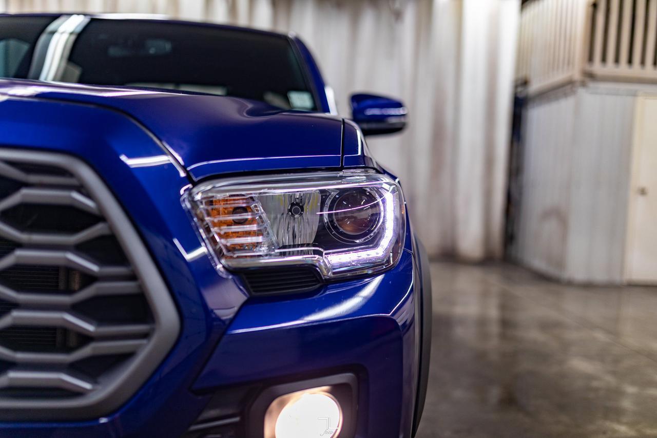 2023 Toyota Tacoma 4x4 Crew Cab TRD Off-Road Leather Roof Nav Red Deer AB