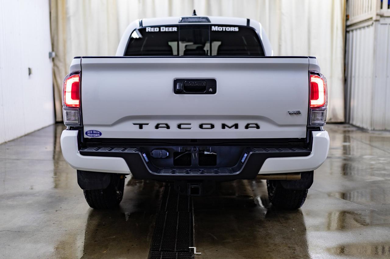 2023 Toyota Tacoma 4x4 Crew Cab TRD Off Road Nav BCam Red Deer AB
