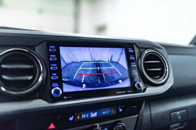 2023 Toyota Tacoma 4x4 Crew Cab TRD Off Road Nav BCam Red Deer AB