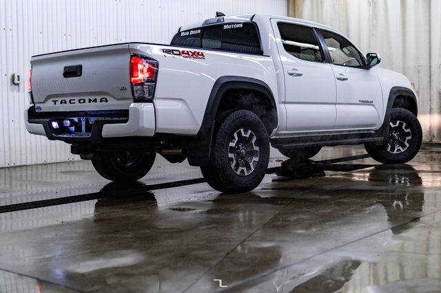 2023 Toyota Tacoma 4x4 Crew Cab TRD Off Road Nav BCam Red Deer AB