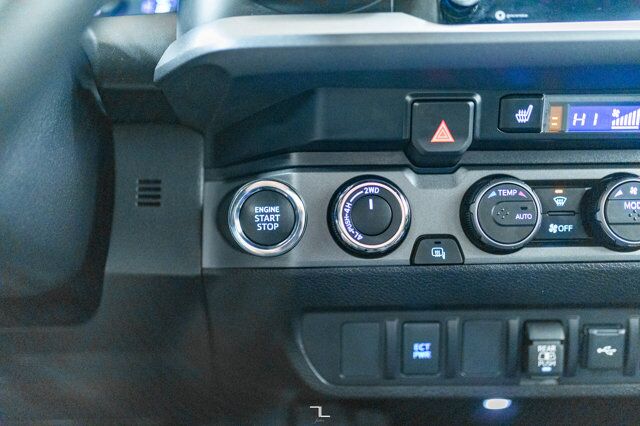 2023 Toyota Tacoma 4x4 Crew Cab TRD Off Road Nav BCam Red Deer AB