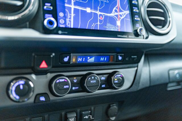 2023 Toyota Tacoma 4x4 Crew Cab TRD Off Road Nav BCam Red Deer AB