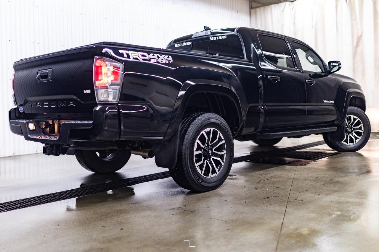 2023 Toyota Tacoma 4x4 Crew Cab TRD Sport Nav BCam Red Deer AB