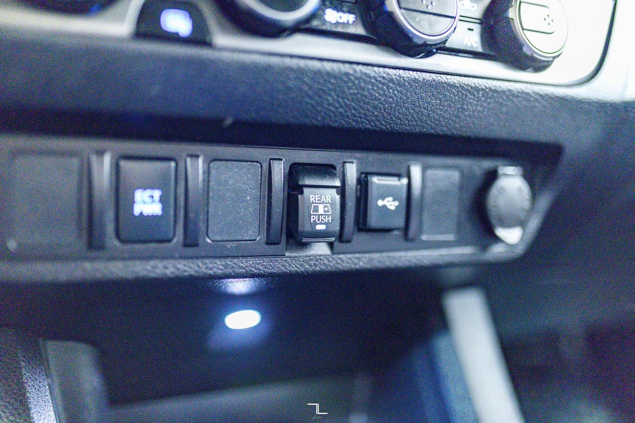 2023 Toyota Tacoma 4x4 Crew Cab TRD Sport Nav BCam Red Deer AB