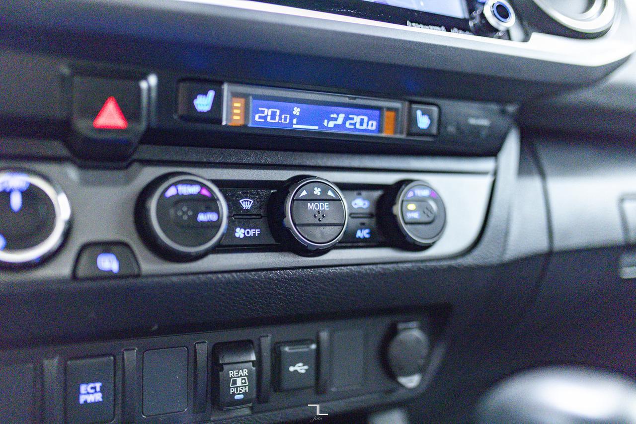 2023 Toyota Tacoma 4x4 Crew Cab TRD Sport Nav BCam Red Deer AB