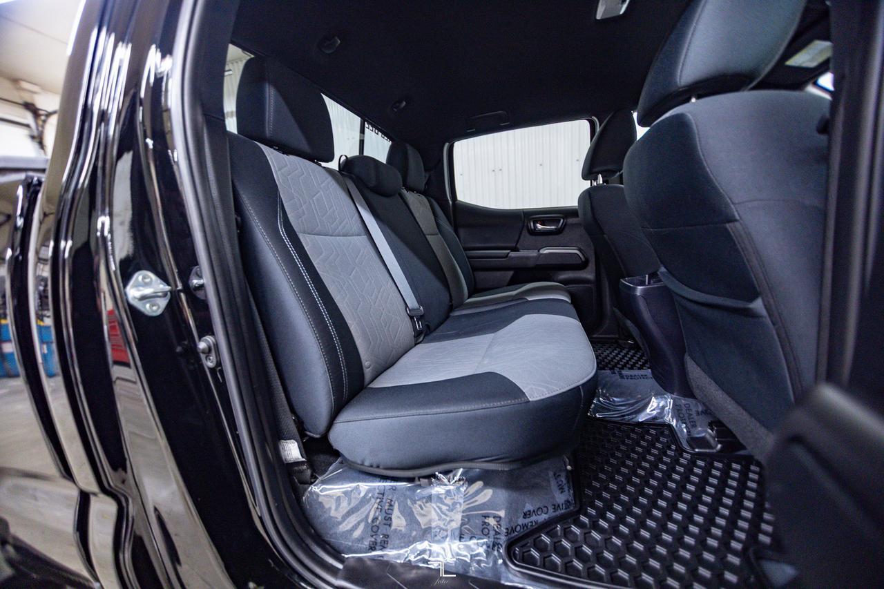 2023 Toyota Tacoma 4x4 Crew Cab TRD Sport Nav BCam Red Deer AB