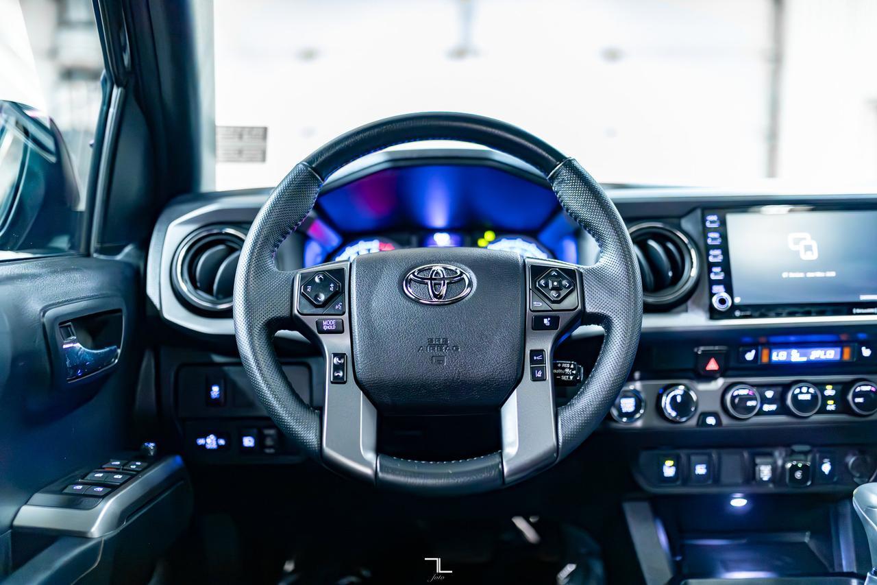 2023 Toyota Tacoma 4x4 Crew Cab TRD Sport Premium Leather Roof Nav BCam Red Deer AB