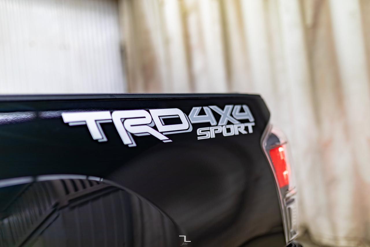 2023 Toyota Tacoma 4x4 Crew Cab TRD Sport Premium Leather Roof Nav BCam Red Deer AB