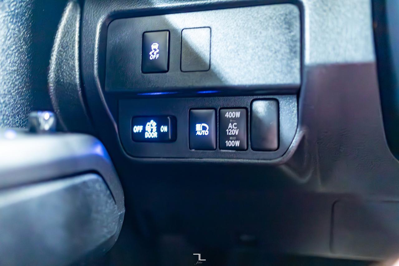 2023 Toyota Tacoma 4x4 Crew Cab TRD Sport Premium Leather Roof Nav BCam Red Deer AB