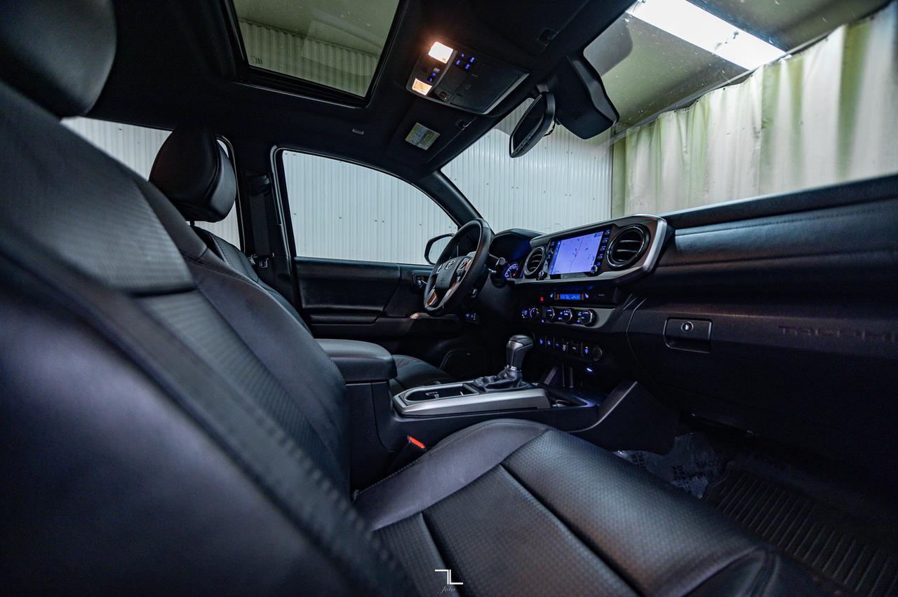 2023 Toyota Tacoma 4x4 Double Cab Limited Nightshade Leather Roof Nav Red Deer AB