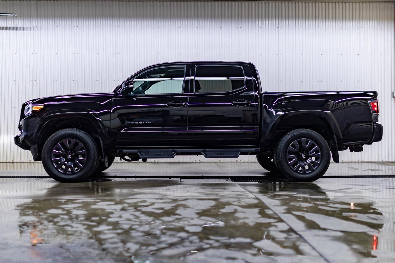 2023 Toyota Tacoma 4x4 Double Cab Limited Nightshade Leather Roof Nav Red Deer AB