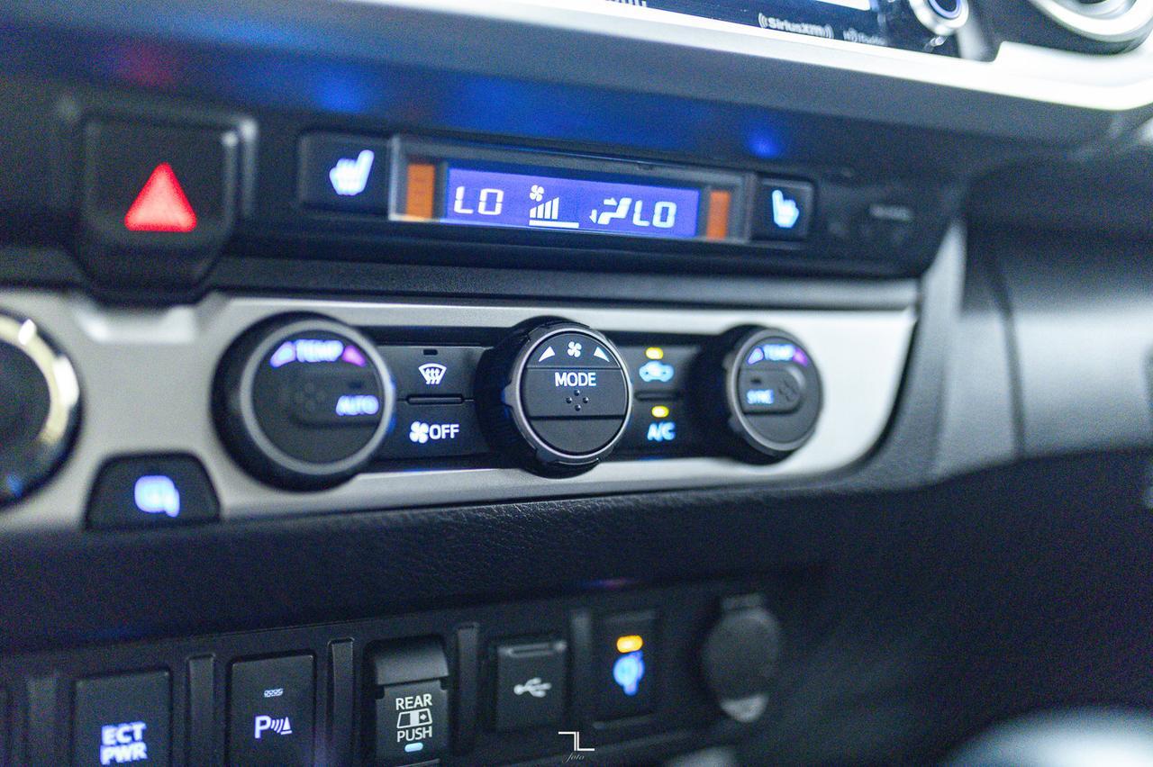 2023 Toyota Tacoma 4x4 Double Cab Limited Nightshade Leather Roof Nav Red Deer AB