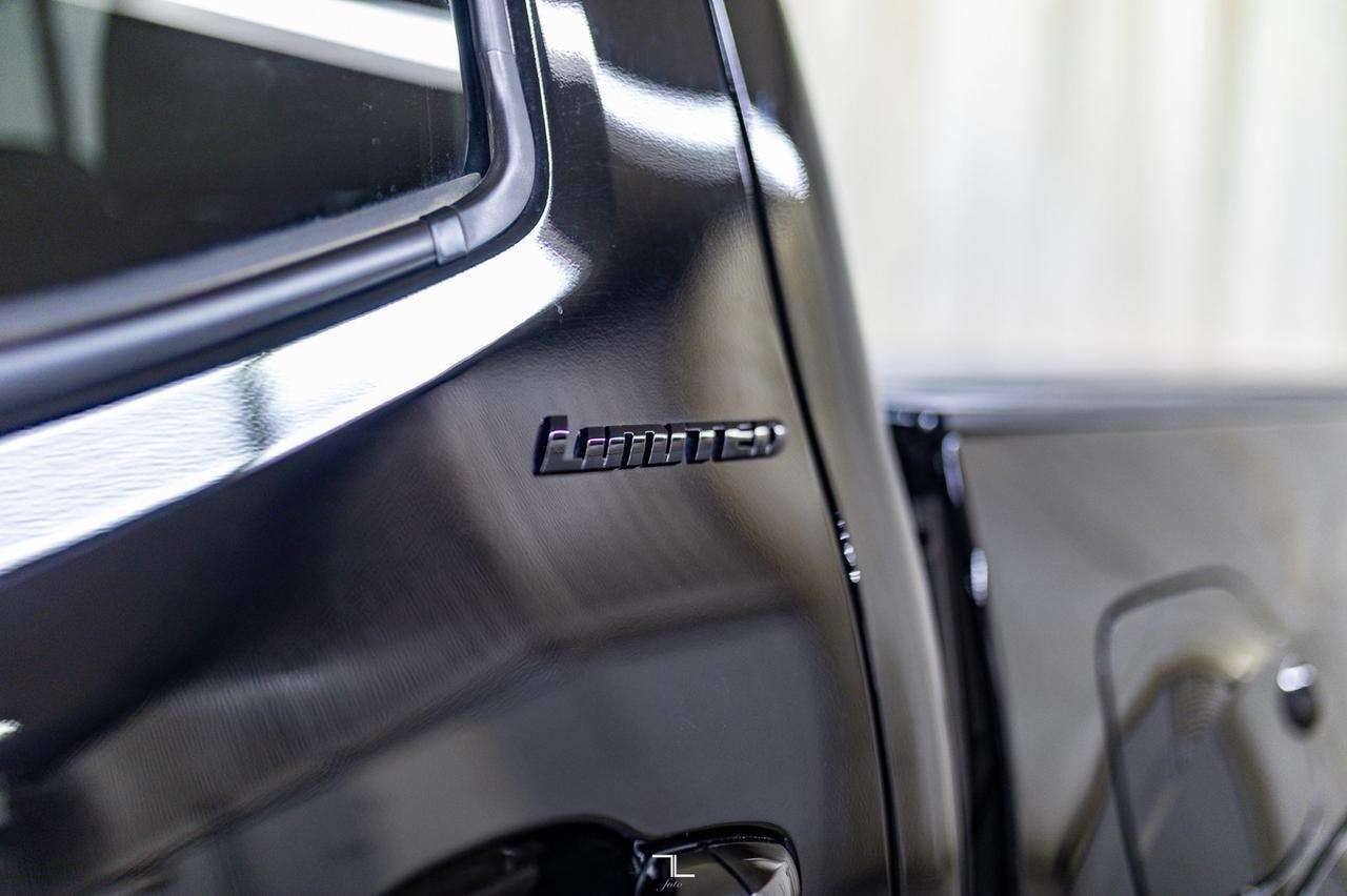 2023 Toyota Tacoma 4x4 Double Cab Limited Nightshade Leather Roof Nav Red Deer AB