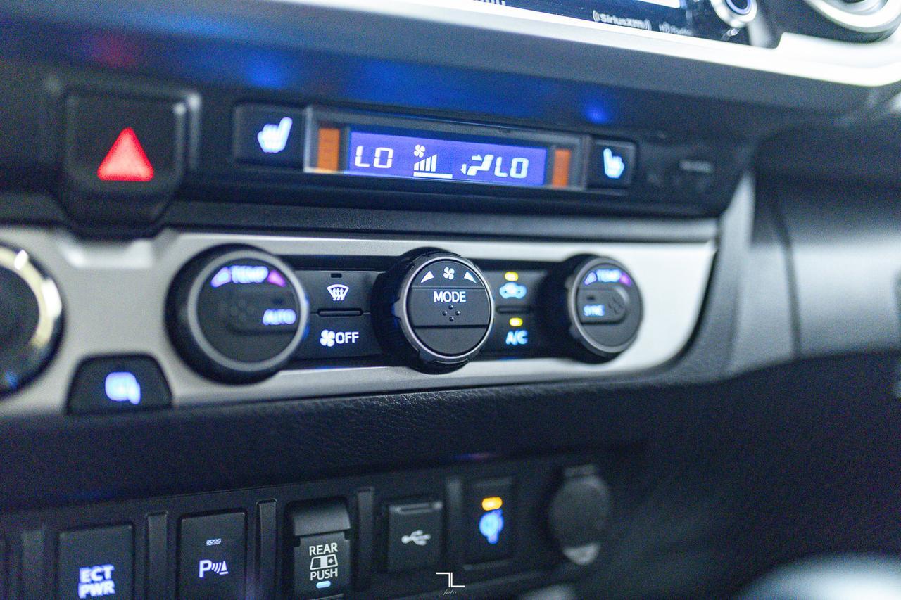 2023 Toyota Tacoma 4x4 Double Cab Limited Nightshade Leather Roof Nav Red Deer AB