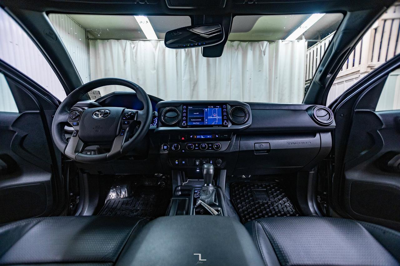 2023 Toyota Tacoma 4x4 Double Cab TRD Sport Leather Roof Nav Red Deer AB