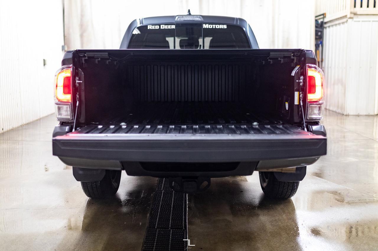 2023 Toyota Tacoma 4x4 Double Cab TRD Sport Leather Roof Nav Red Deer AB