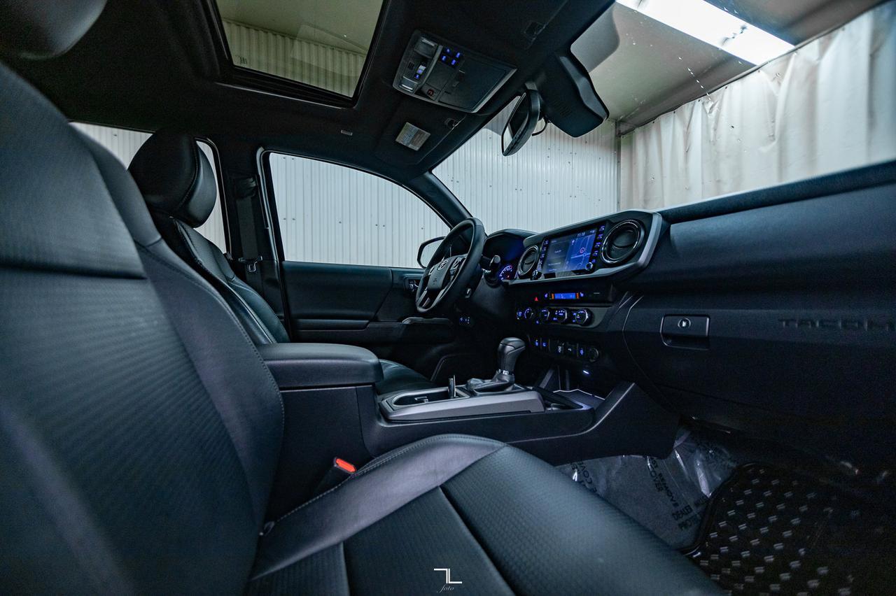 2023 Toyota Tacoma 4x4 Double Cab TRD Sport Leather Roof Nav Red Deer AB