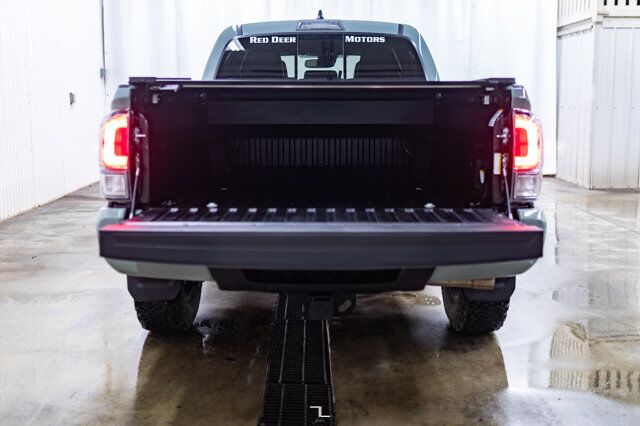 2023 Toyota Tacoma 4x4 Double Cab TRD Sport Premium Leather Roof Nav Red Deer AB