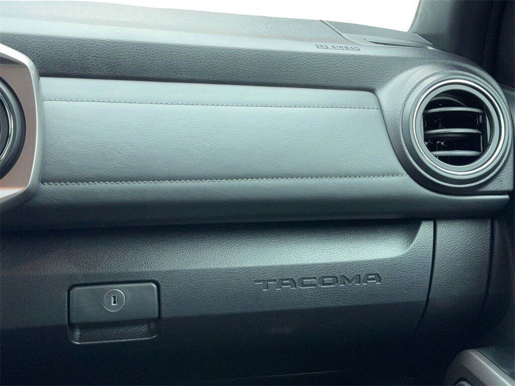 2023 Toyota Tacoma Limited NAV,CAM,SUNROOF,HTD STS,18&quot; WHLS Plano TX
