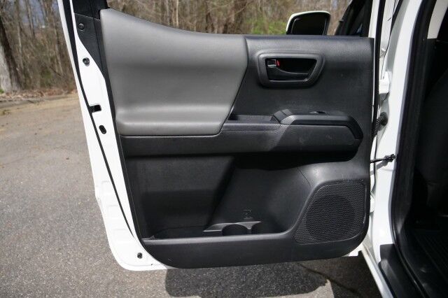 2023 Toyota Tacoma SR 4X4 / Adaptive Cruise / CarPlay / V6! High Point NC