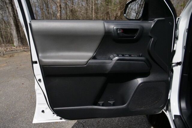 2023 Toyota Tacoma SR 4X4 / Adaptive Cruise / CarPlay / V6! High Point NC