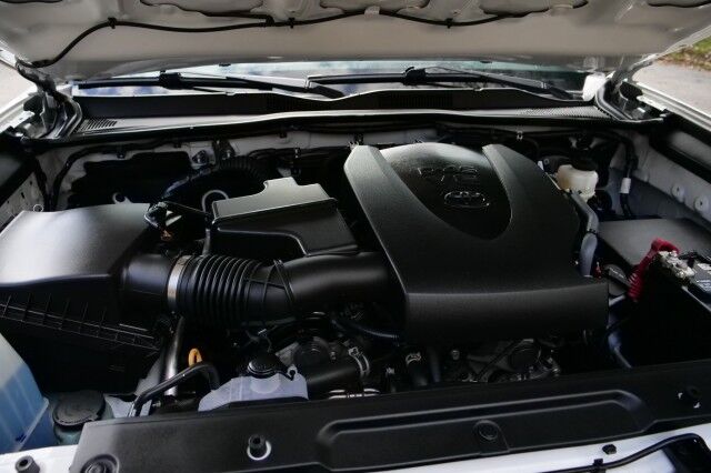 2023 Toyota Tacoma SR 4X4 / Adaptive Cruise / CarPlay / V6! High Point NC