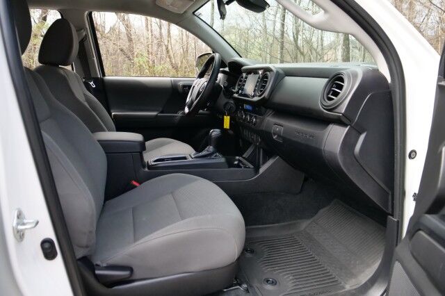 2023 Toyota Tacoma SR 4X4 / Adaptive Cruise / CarPlay / V6! High Point NC