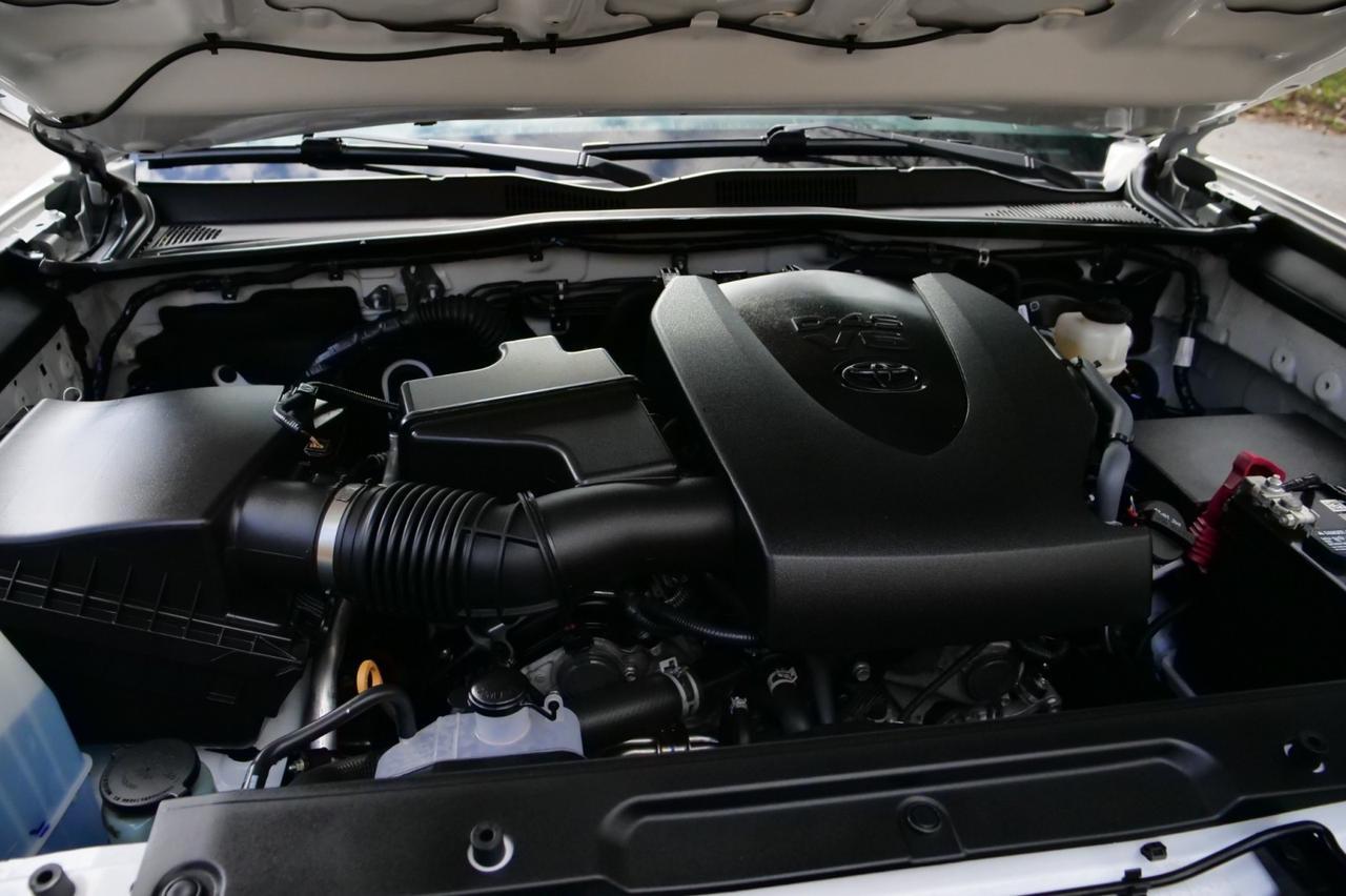 2023 Toyota Tacoma SR 4X4 / Adaptive Cruise / CarPlay / V6! Lincolnton NC