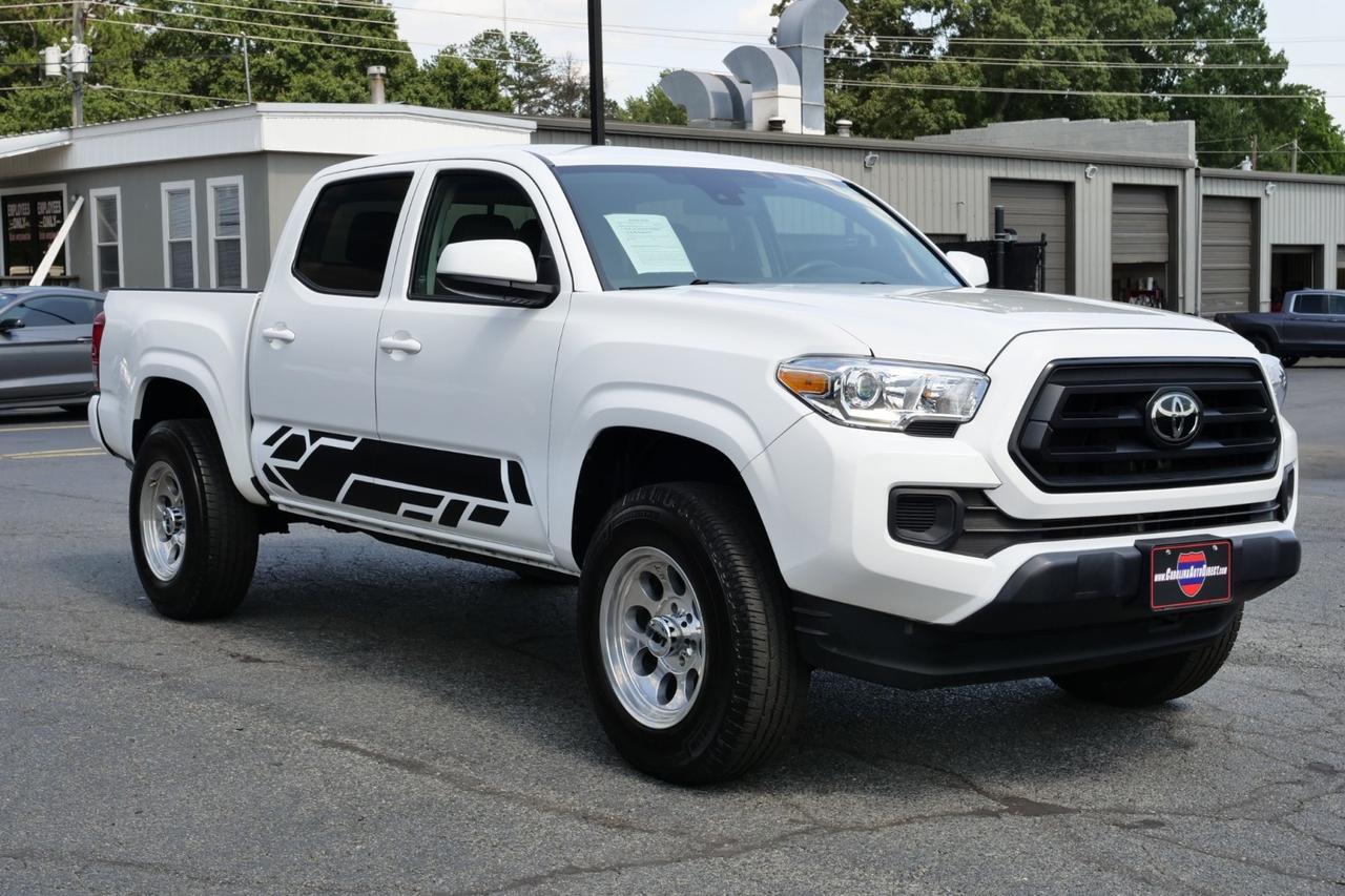 2023 Toyota Tacoma SR 4X4 / Adaptive Cruise / V6 / Wheels & Tires Upgrade! Lincolnton NC