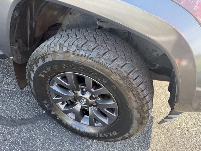 2023 Toyota Tacoma SR5  TX