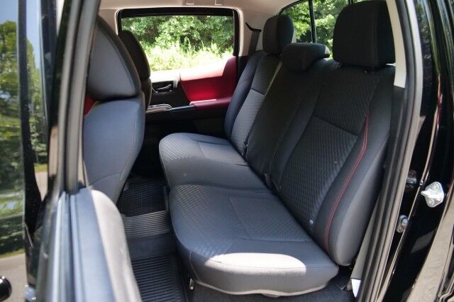 2023 Toyota Tacoma SR5 4x4 / UPGRADES / Adaptive Cruise! High Point NC