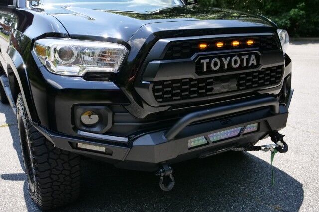2023 Toyota Tacoma SR5 4x4 / UPGRADES / Adaptive Cruise! High Point NC