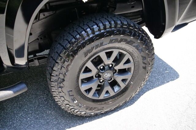 2023 Toyota Tacoma SR5 4x4 / UPGRADES / Adaptive Cruise! High Point NC