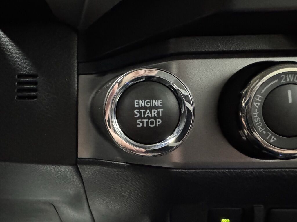 2023 Toyota Tacoma SR5 Highlands Ranch CO