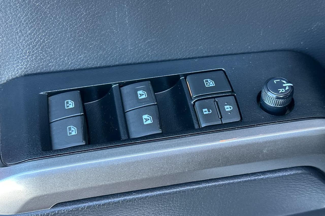 2023 Toyota Tacoma SR5 Roseville CA