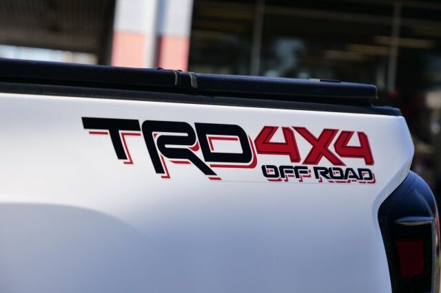 2023 Toyota Tacoma TRD Off Road 4X4 / Sunroof / Tonneau Cover! High Point NC