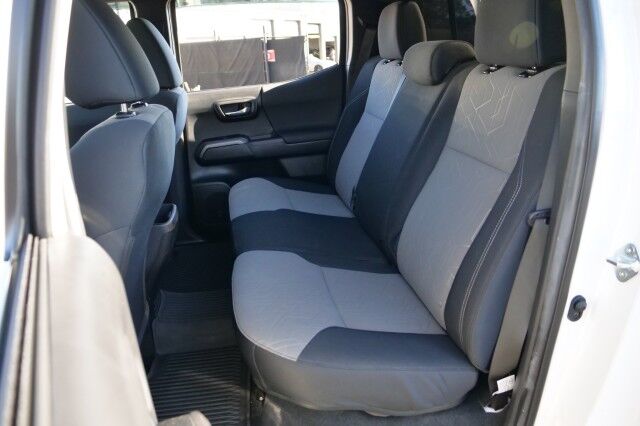 2023 Toyota Tacoma TRD Off Road 4X4 / Sunroof / Tonneau Cover! High Point NC