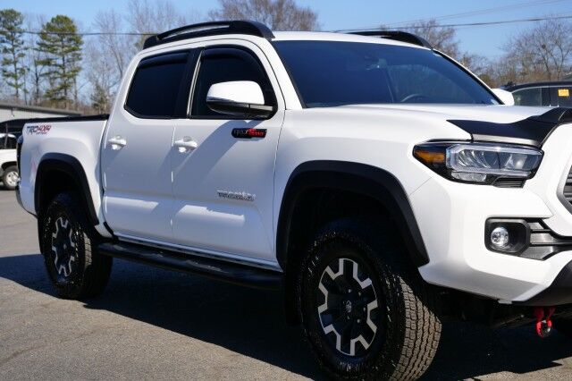 2023 Toyota Tacoma TRD Off Road 4X4 / Sunroof / Tonneau Cover! High Point NC