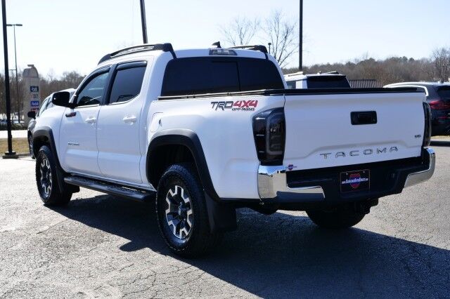 2023 Toyota Tacoma TRD Off Road 4X4 / Sunroof / Tonneau Cover! High Point NC