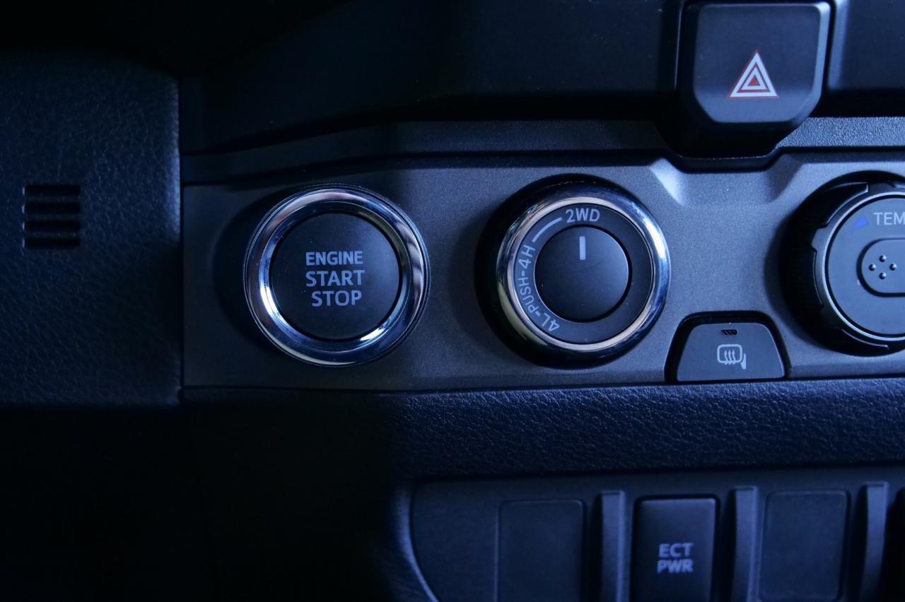 2023 Toyota Tacoma TRD Off Road 4X4 / Sunroof / Tonneau Cover! Lincolnton NC