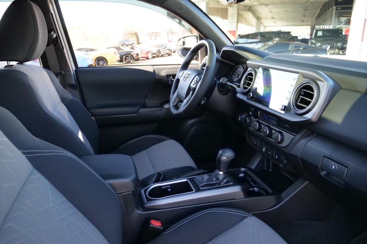 2023 Toyota Tacoma TRD Off Road 4X4 / Sunroof / Tonneau Cover! Lincolnton NC
