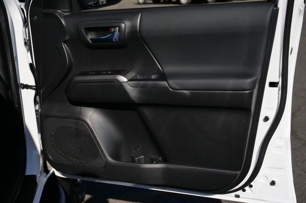 2023 Toyota Tacoma TRD Off Road 4X4 / Sunroof / Tonneau Cover! Lincolnton NC