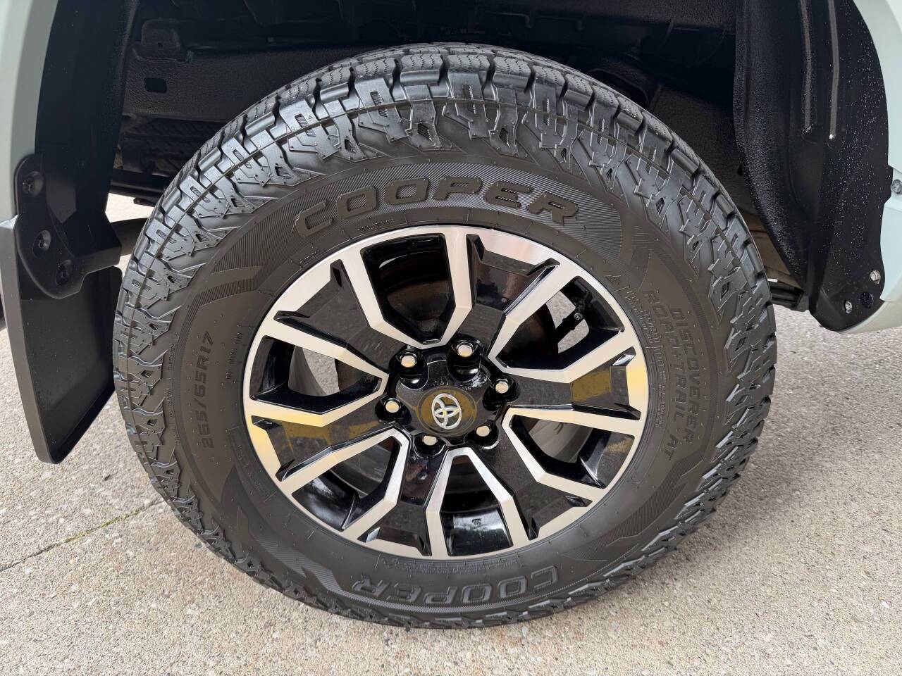 2023 Toyota Tacoma TRD Sport 4x4 4dr Double Cab 6.1 ft LB Eldridge IA