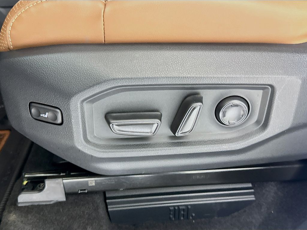2023 Toyota Tundra 1794 Edition photo 16