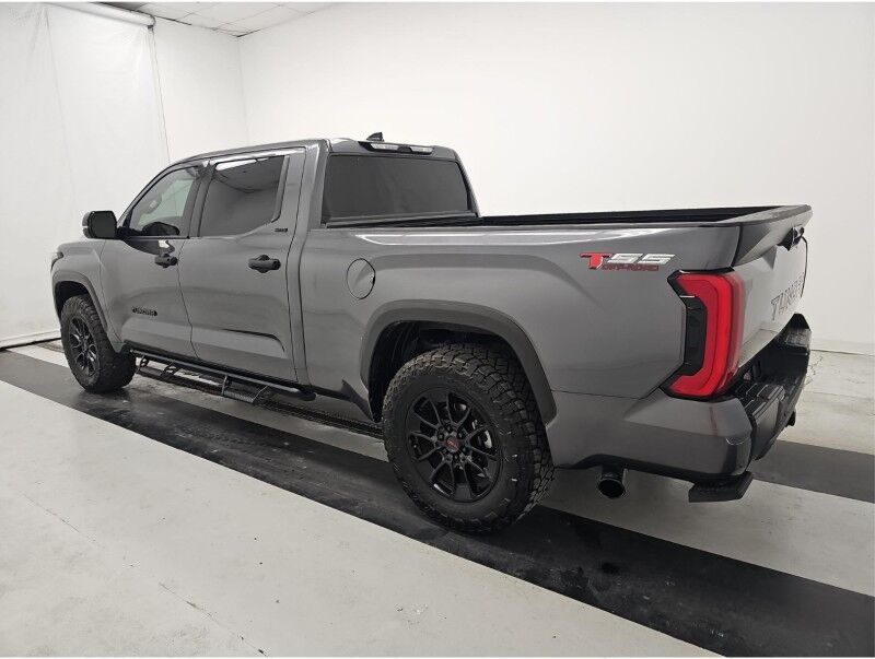 2023 Toyota Tundra 2WD SR5 CREW CAB w/CONVENIENCE PKG. TRD WHEELS. Seffner FL