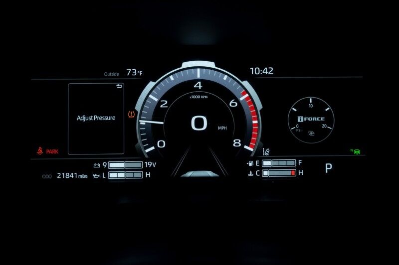 2023 Toyota Tundra 4WD Platinum CrewMax 5.5' Bed (Natl) Pickup Truck Peoria AZ