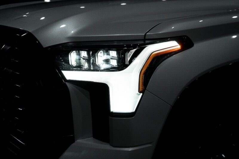 2023 Toyota Tundra 4WD Platinum CrewMax 5.5' Bed (Natl) Pickup Truck Peoria AZ