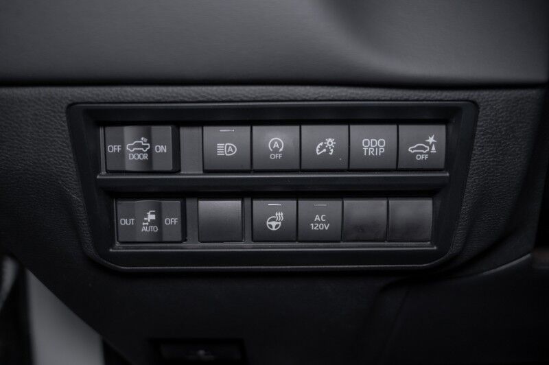 2023 Toyota Tundra 4WD Platinum CrewMax 5.5' Bed (Natl) Pickup Truck Peoria AZ