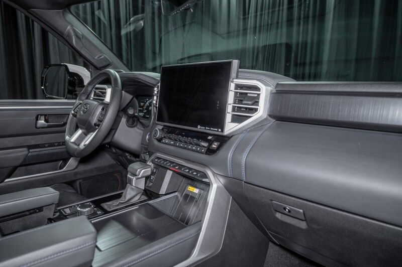 2023 Toyota Tundra 4WD Platinum CrewMax 5.5' Bed (Natl) Pickup Truck Peoria AZ