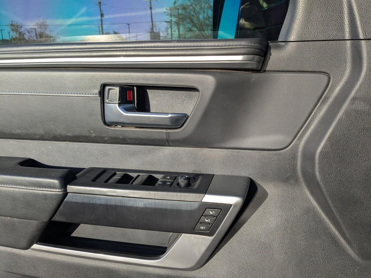 2023 Toyota Tundra 4WD Platinum Hybrid San Antonio TX